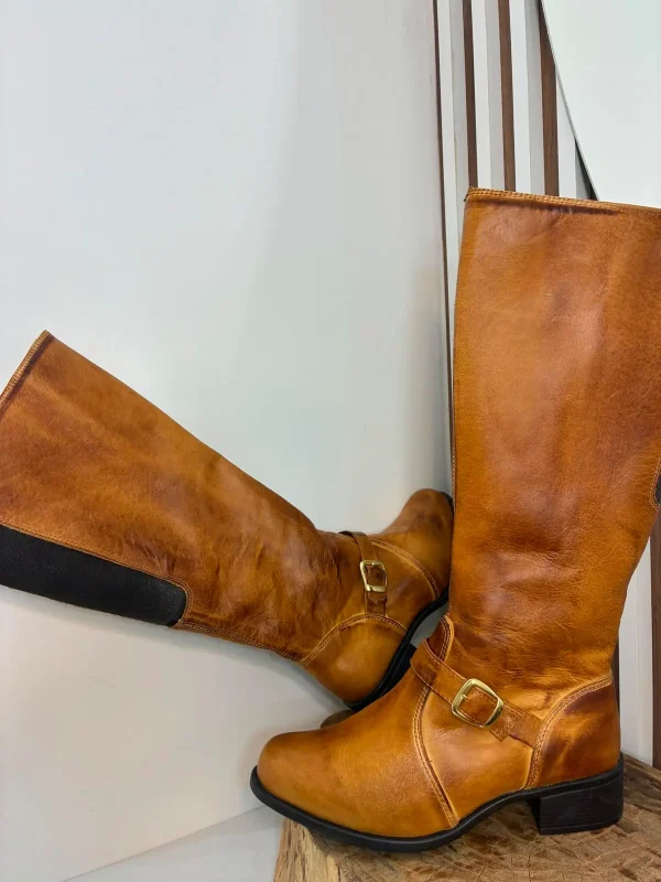 Bota Feminina Angoneze em Couro Escovado Claro