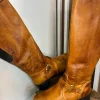 Bota Feminina Angoneze em Couro Escovado Claro