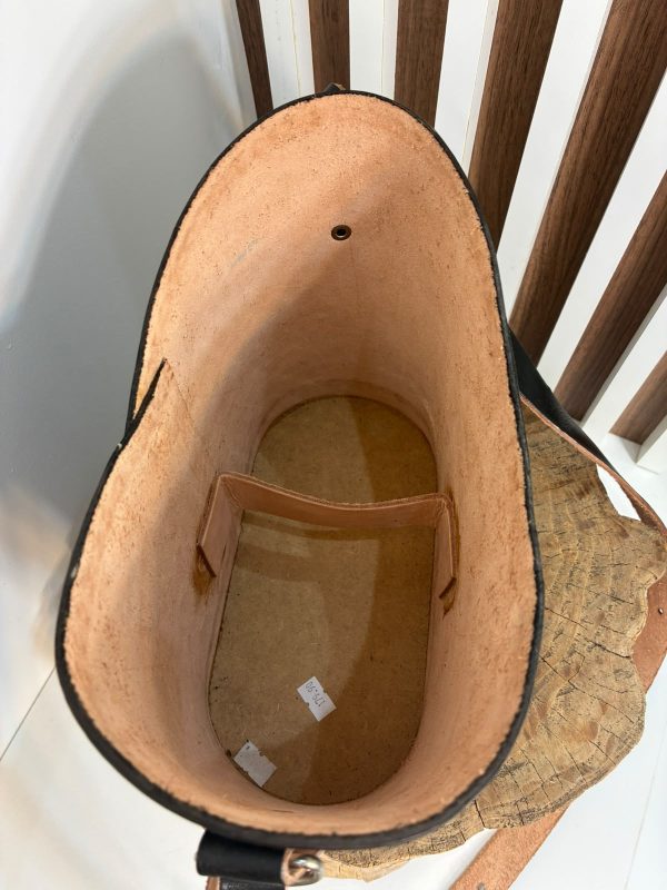 Mateira de Couro Legítimo Nossa Senhora Aparecida para Garrafa Térmica de 1 Litro