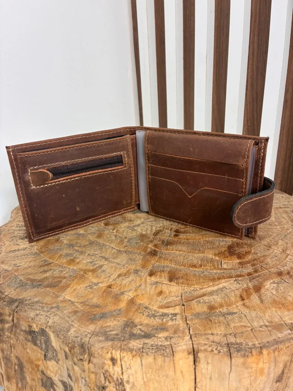 Carteira Masculina Campana em Couro Graxo – Com Porta Documentos, Porta Moedas e Porta Cartões - imagem 1