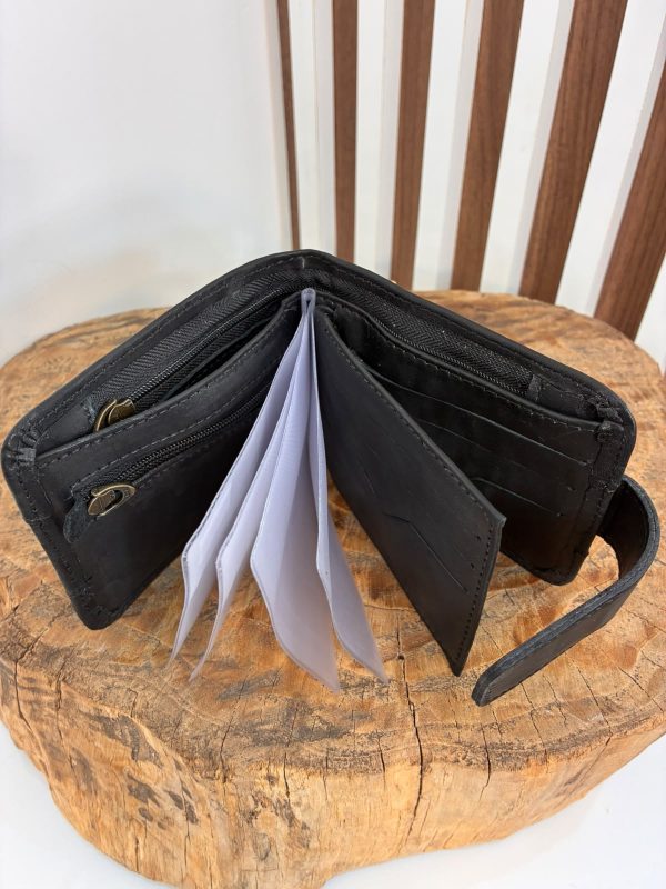 Carteira Masculina Campana em Couro Preto - Fechamento de Encaixe - Com Porta Documentos, Porta Moedas e Porta Cartões